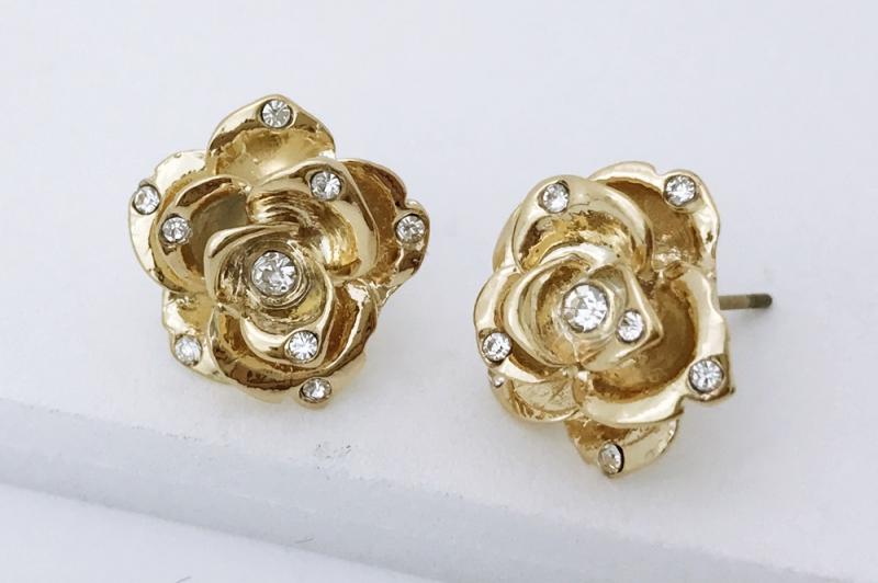 [Ozel] Stylish Earrings
