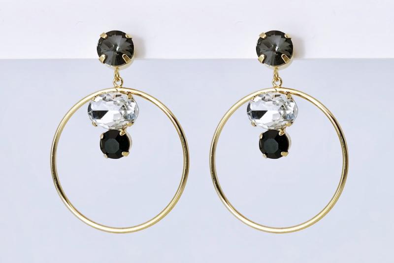 [Ozel] Vintage-inspired glass earrings