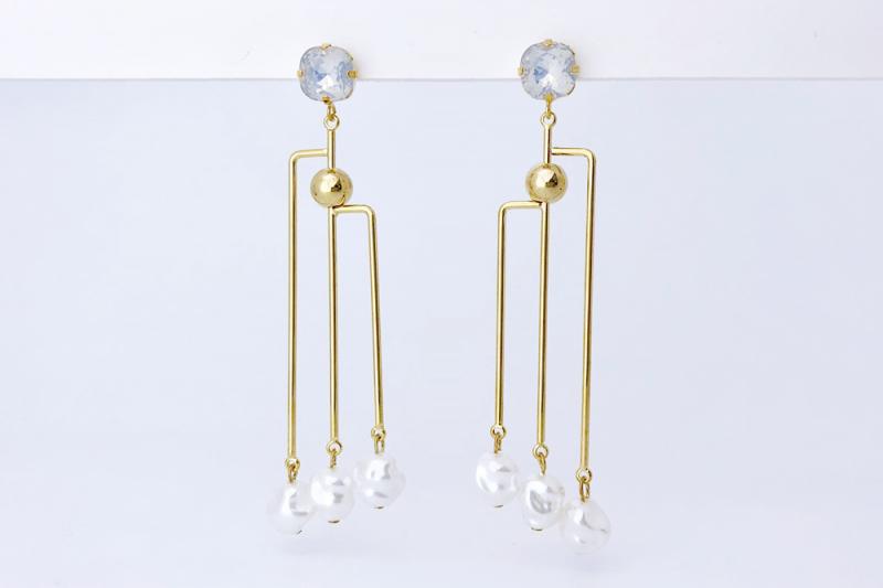 [Ozel] Vintage-inspired crystal pearl earrings