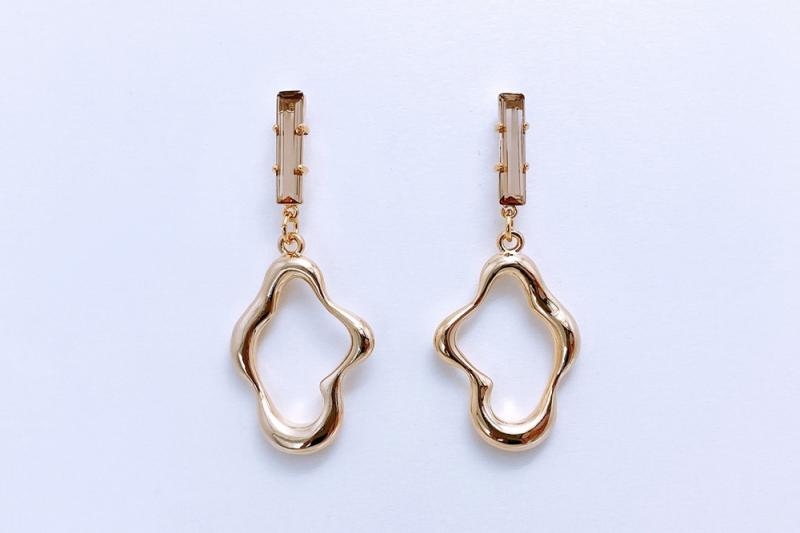 [Ozel] Vintage-inspired Glass Earrings