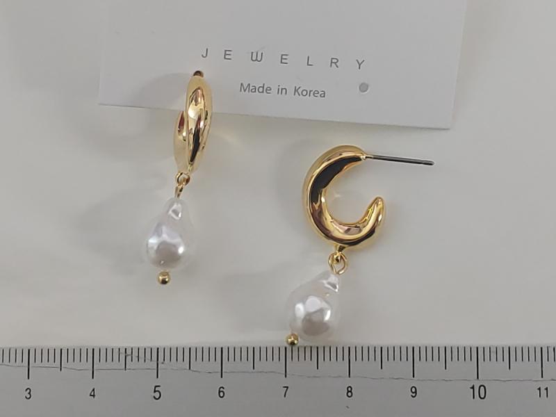 [Ozel] ACRYLIC Pearl Earring