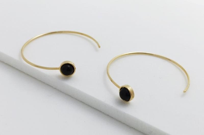 [Ozel] Modern Classic Glossy Howlite Gemstone Earrings