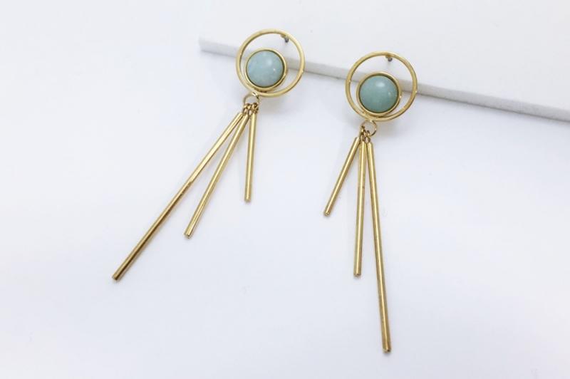 [오젤] 은은한 매력의 유광 신주 귀걸이