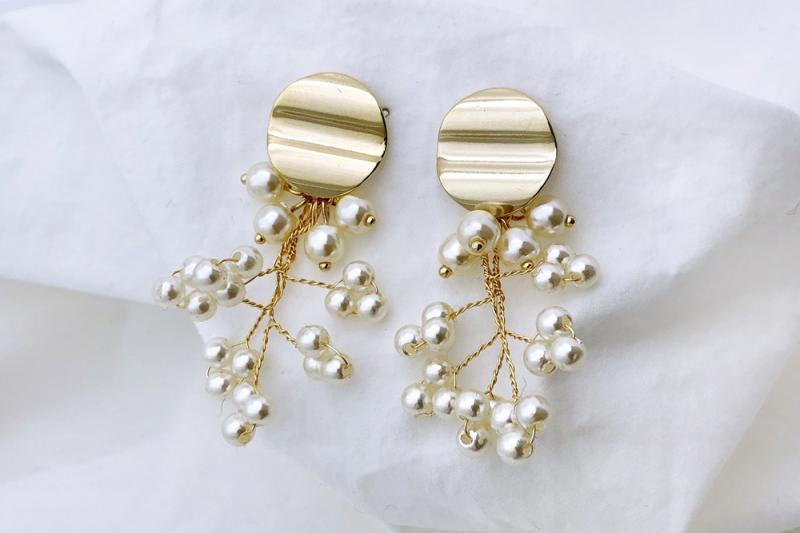 [Ozel] Unique Mood Glossy Brass Pearl Earrings