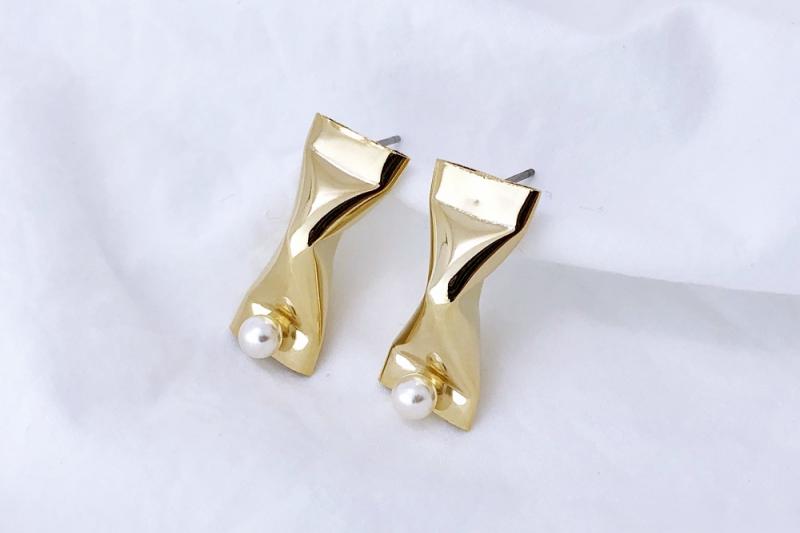 [Ozel] Modern Classic Glossy Brass Pearl Earrings