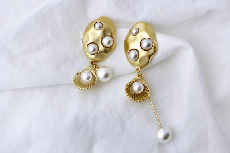 [Ozel] Sophisticated Vintage Plated Pearl Zinc Alloy Earrings