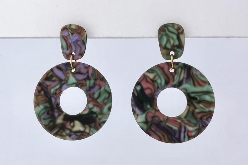 [Ozel] Point Look Glossy Acrylic Earrings