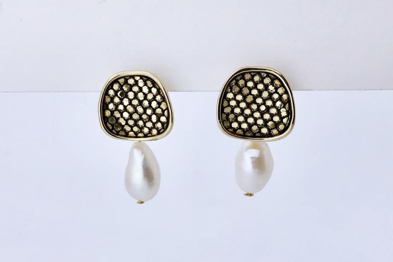 [Ozel] Elegant Glossy Pearl Zinc Alloy Earrings