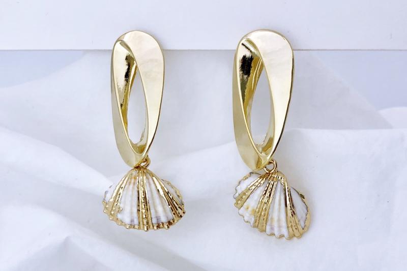 [Ozel] Wedding Guest Look Glossy Zinc Alloy Earrings