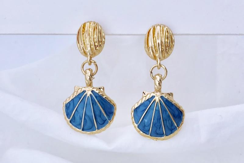 Ozel] Delicate Fit Vintage Plated Epoxy Zinc Alloy Earrings