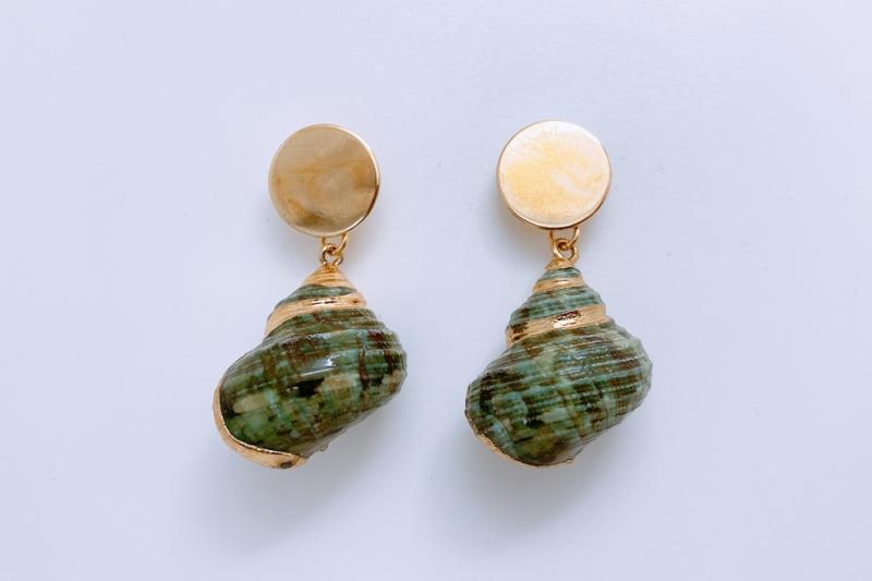 [Ozel] Chic Point Glossy Brass Earrings