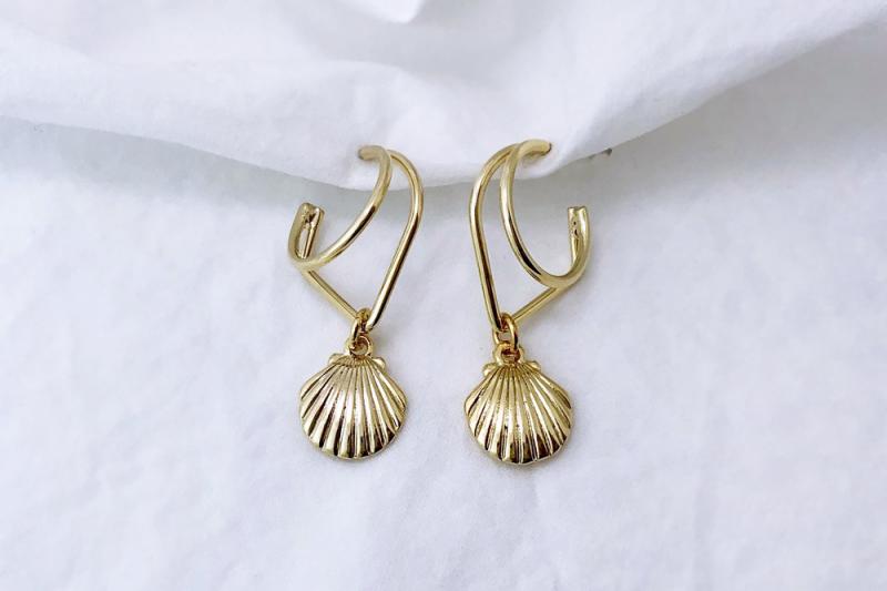 [Ozel] Feminine Glossy Brass Zinc Alloy Earrings