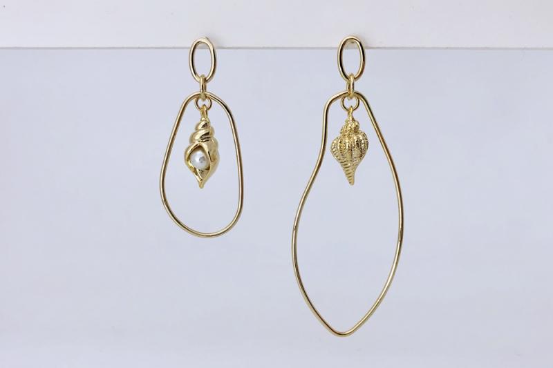 [Ozel] Wedding Guest Look Glossy Brass Pearl Zinc Alloy Earrings
