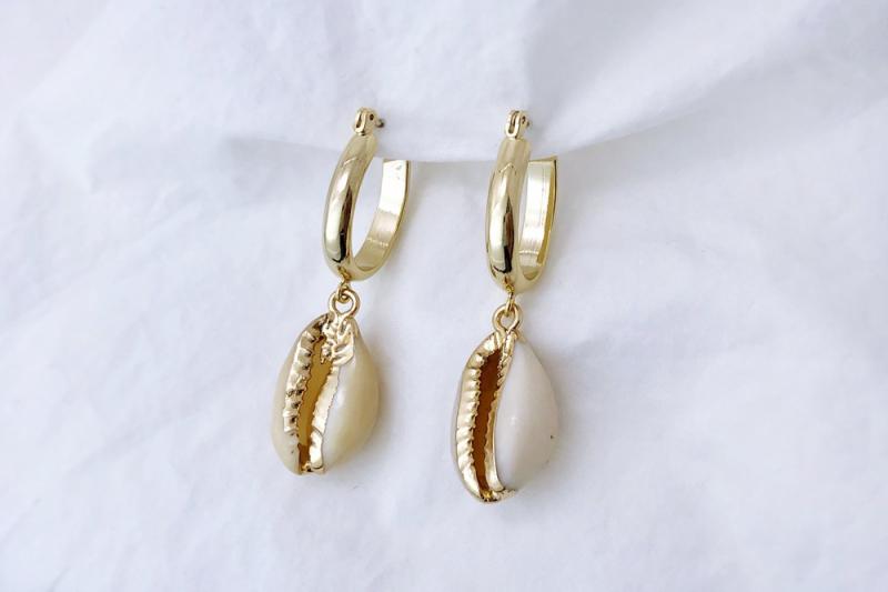 [Ozel] Chic Point Glossy Brass Earrings