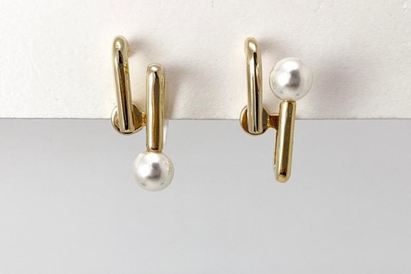 [Ozel] Shiny Pearl Earring