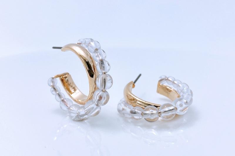 [Ozel] Feminine Glossy Acrylic Brass Bead Earrings