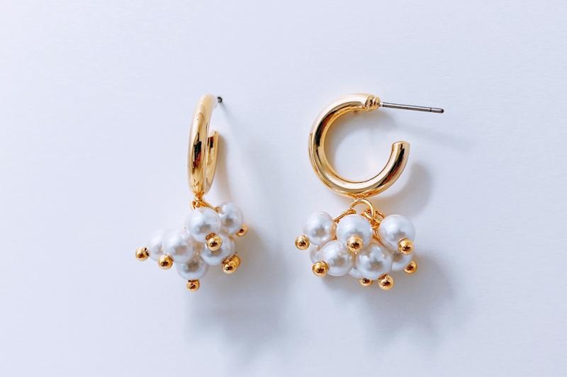 [Ozel] Modern Classic Glossy Acrylic Brass Pearl Earrings