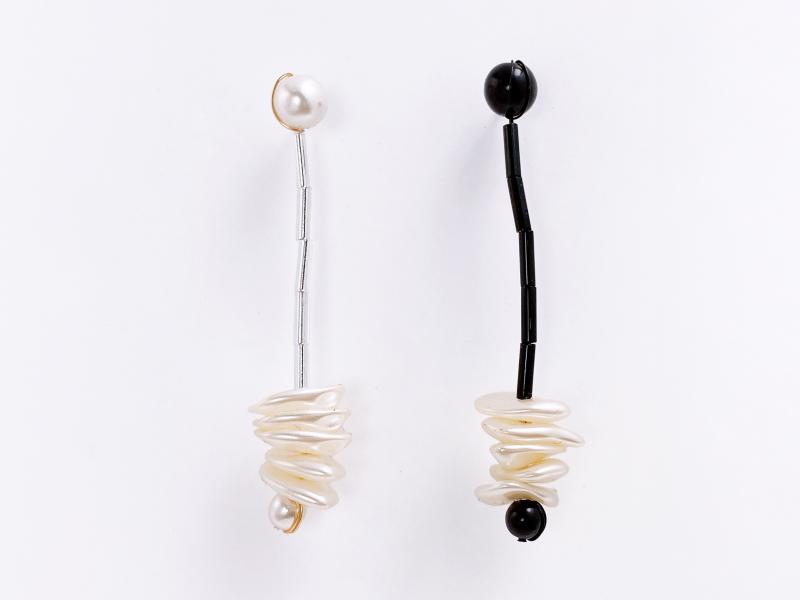 [Ozel] Shiny SILVER925/ACRYLIC Pearl Earring
