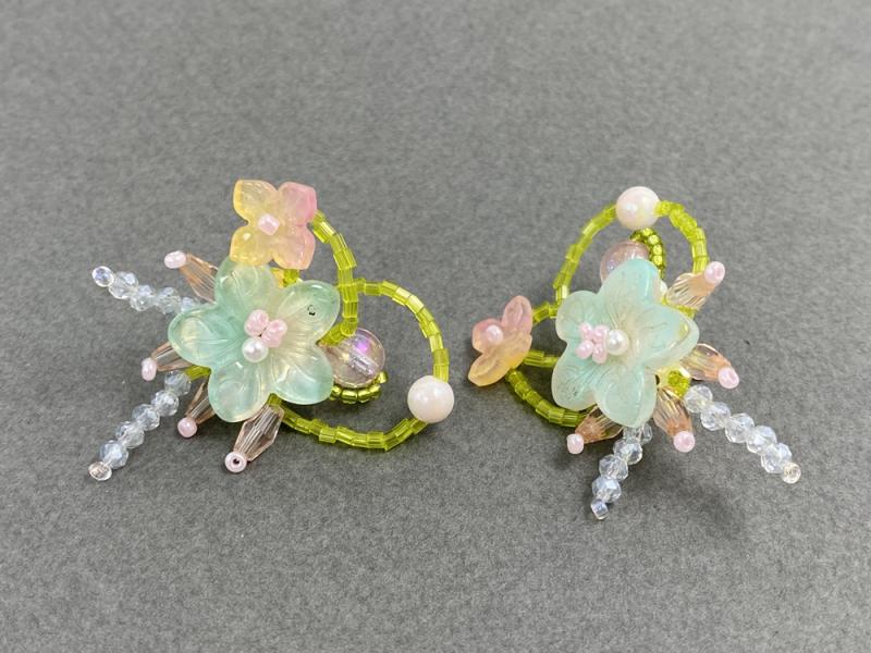 [오젤] 하객룩 유광 아크릴 비즈 귀걸이