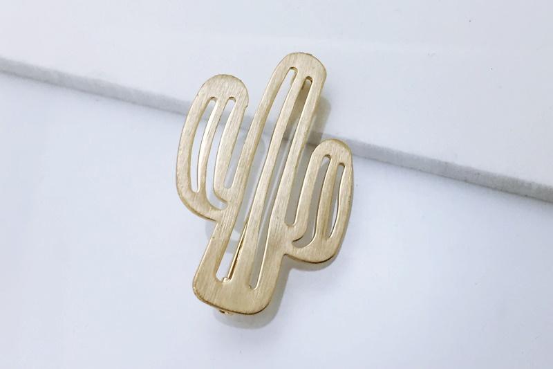 ] Chic Point Matte Brass Brooch