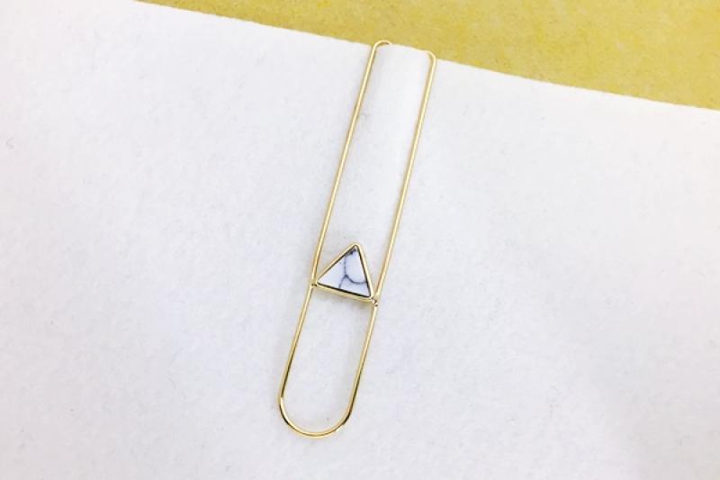 [Ozel] Howlite gemstone hairpin for a statement look