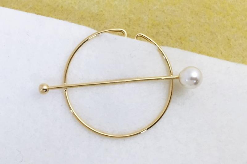 [Ozel] Pearl Hairpin for a Casual