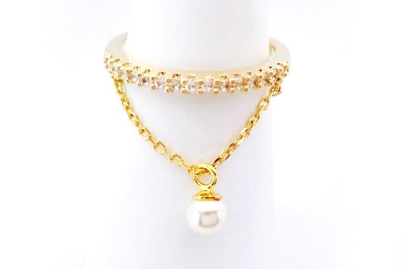 [Ozel] Feminine Glossy Brass Pearl Cubic Ring