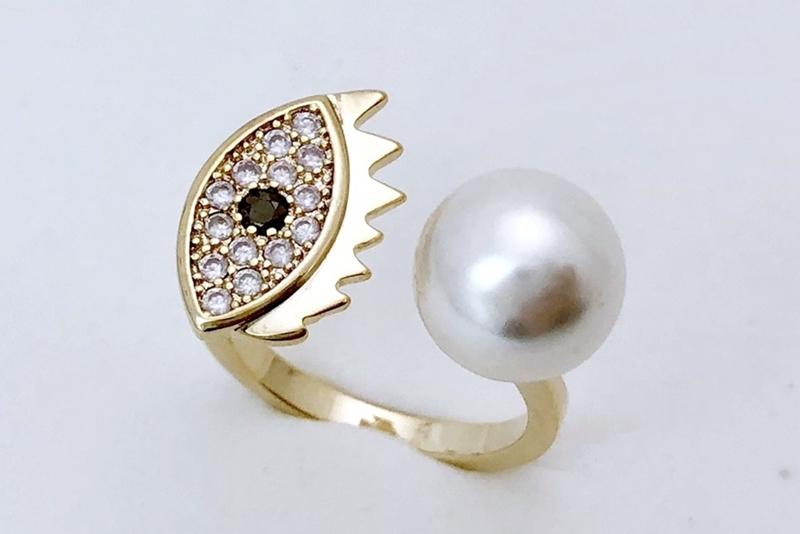 [Ozel] Statement Look Glossy Acrylic Brass Pearl Cubic Ring