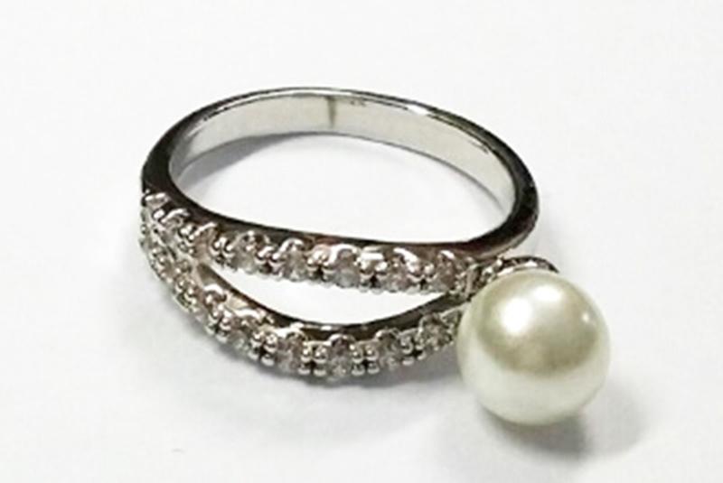 [Ozel] Romantic Mood Glossy Acrylic Brass Pearl Cubic Ring