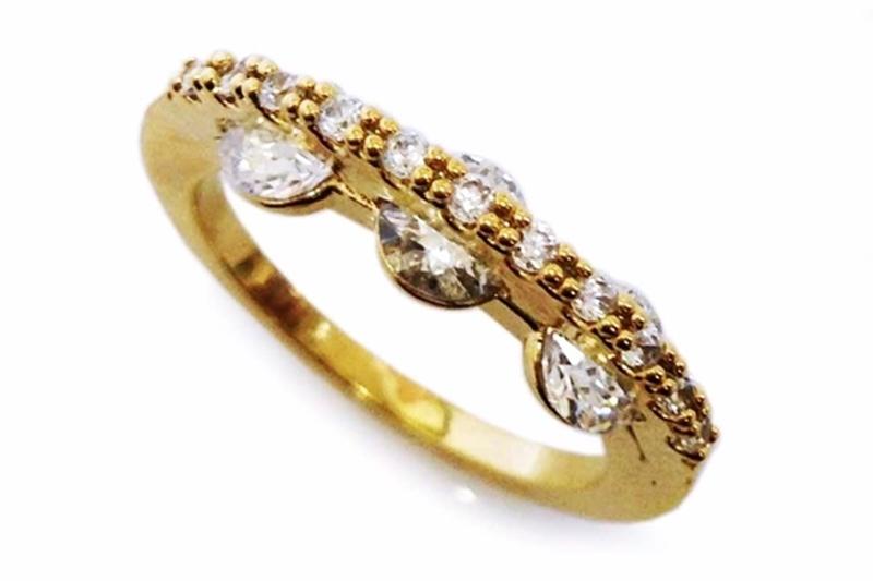 [Ozel] Feminine glossy brass cubic zirconia ring