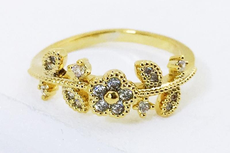 [Ozel] Feminine Glossy Brass Cubic Ring