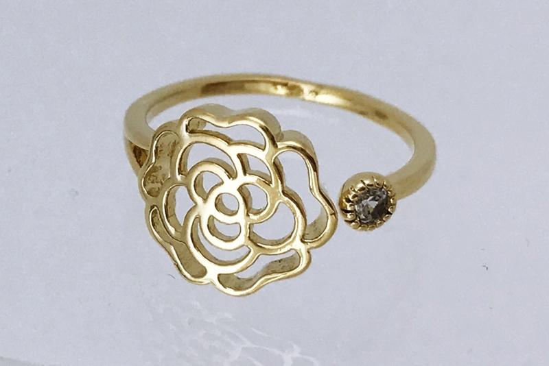 [Ozel] Feminine Glossy Brass Cubic Ring