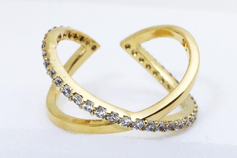 [Ozel] Delicate Fit Glossy Brass Cubic Ring