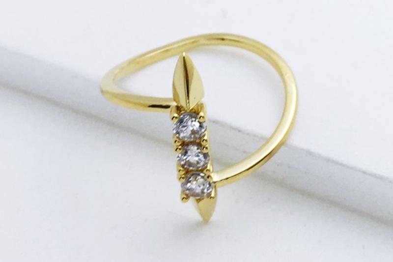 [Ozel] Trendy Glossy Brass Cubic Ring