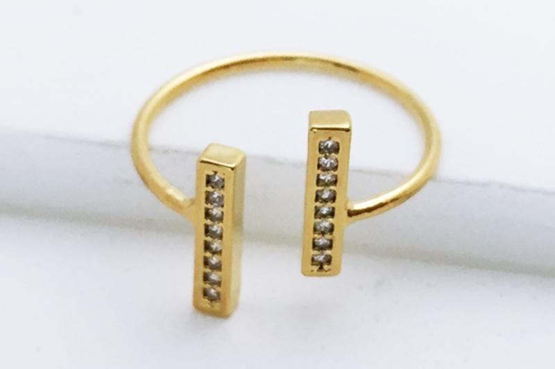 [Ozel] Modern Classic Glossy Brass Cubic Ring