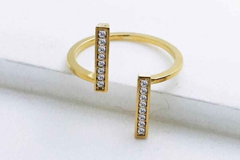 [Ozel] Point Look Glossy Brass Cubic Ring