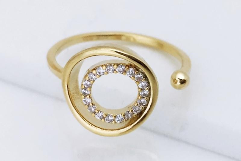 [Ozel] Delicate Fit Glossy Brass Cubic Ring