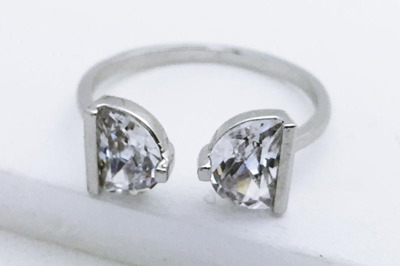 [Ozel] Wedding Guest Look Glossy Brass Cubic Ring