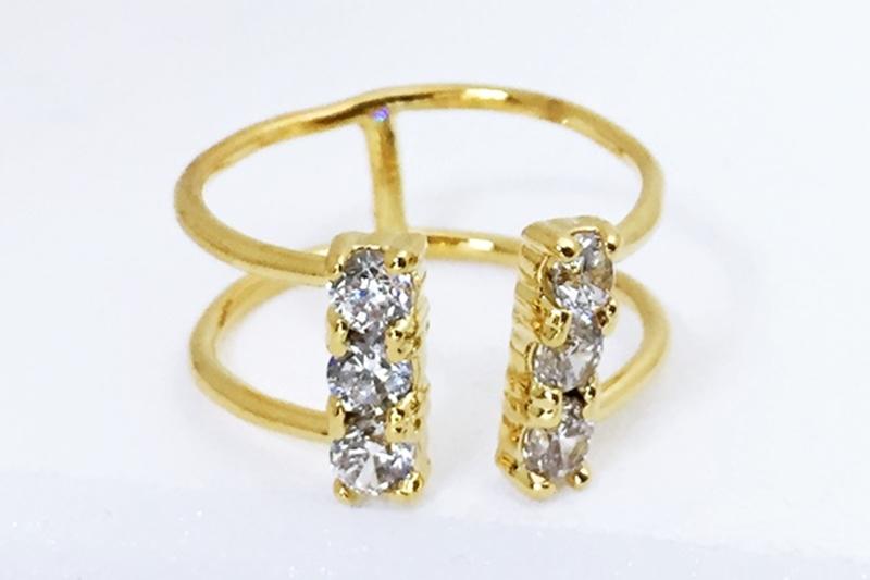 Ozel] Statement Look Glossy Brass Cubic Ring [Ozel]