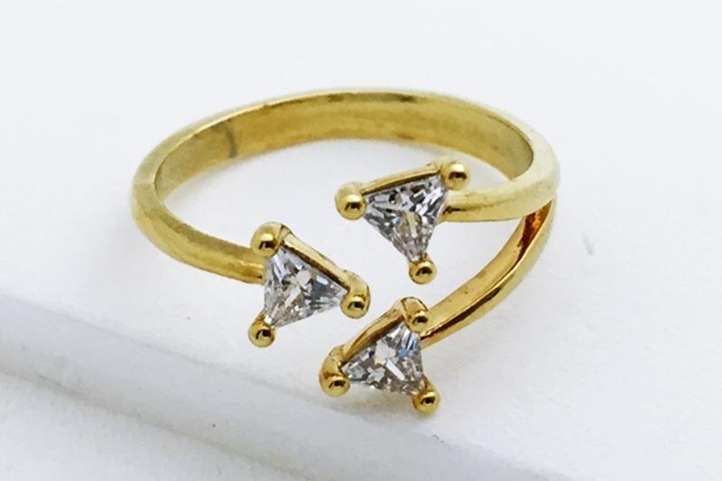 [Ozel] Trendy Glossy Brass Cubic Ring