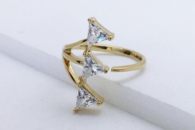 [Ozel] Feminine Glossy Brass Cubic Ring