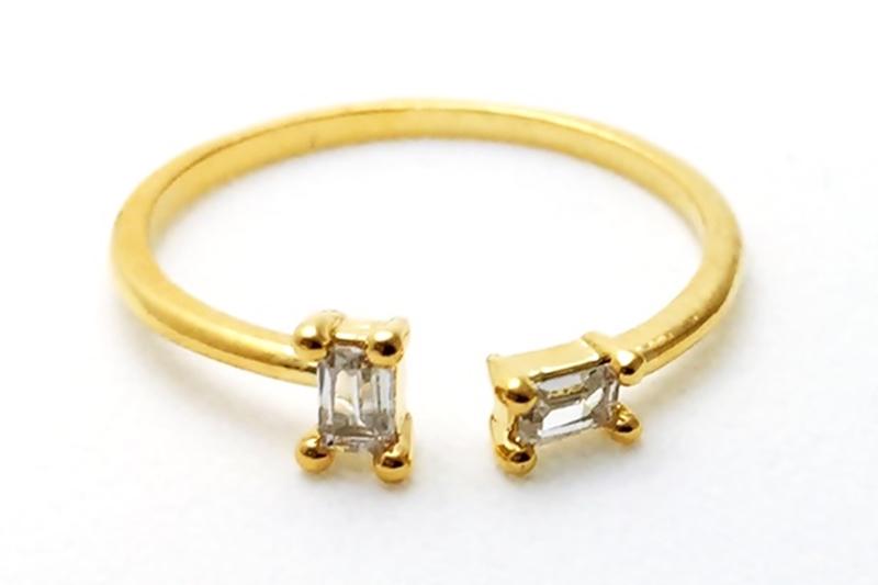 [Ozel] Stylish Glossy Brass Cubic Ring