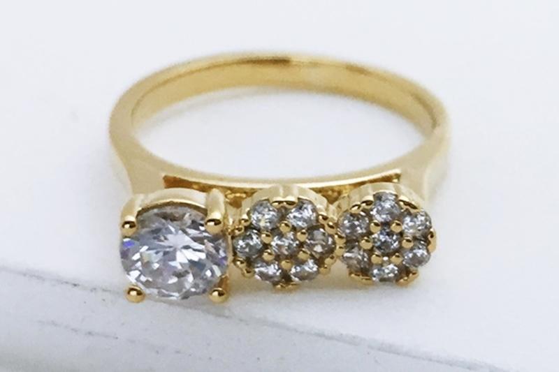 Ozel] Trendy Glossy Brass Cubic Ring