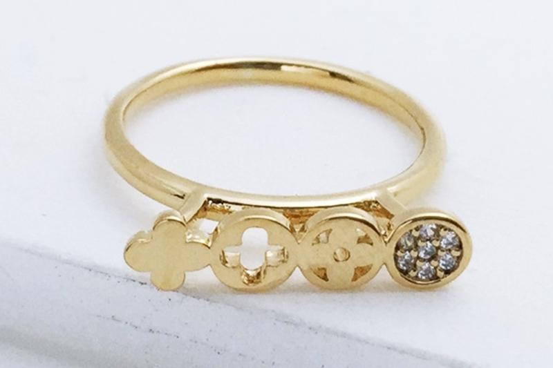 [Ozel] Stylish Glossy Brass Cubic Ring