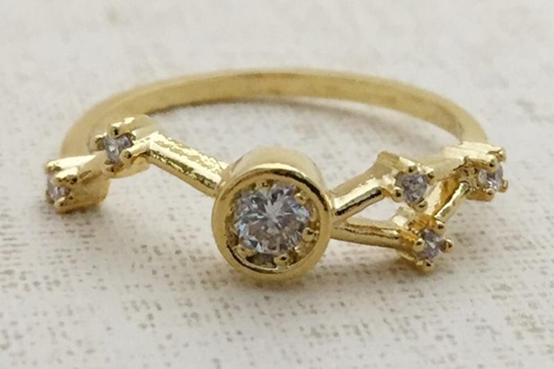 [Ozel] Vintage-inspired Glossy Brass Cubic Ring