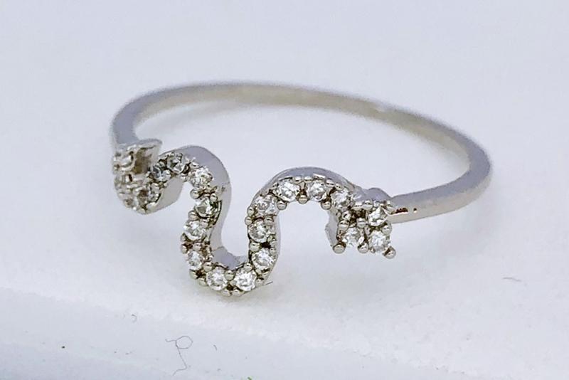 [Ozel] Delicate Fit Glossy Brass Cubic Ring