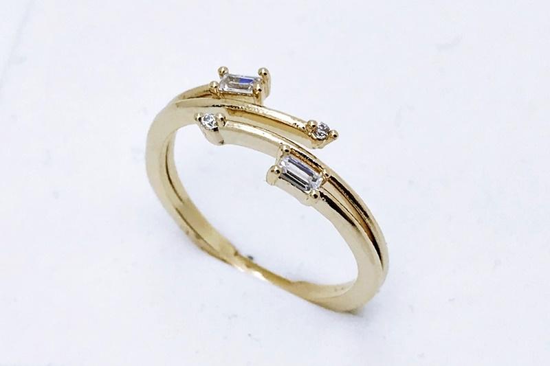 [Ozel] Girlfriend Gift Glossy Brass Cubic Ring