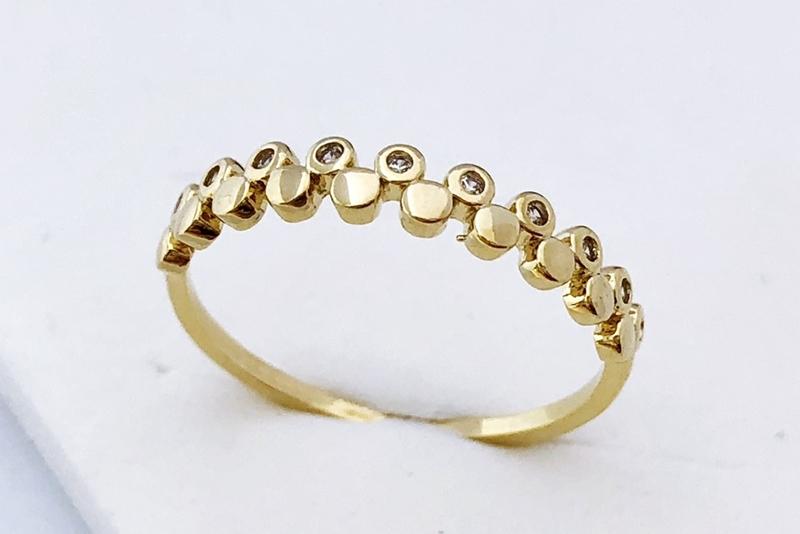 [Ozel] Statement Look Glossy Brass Cubic Ring