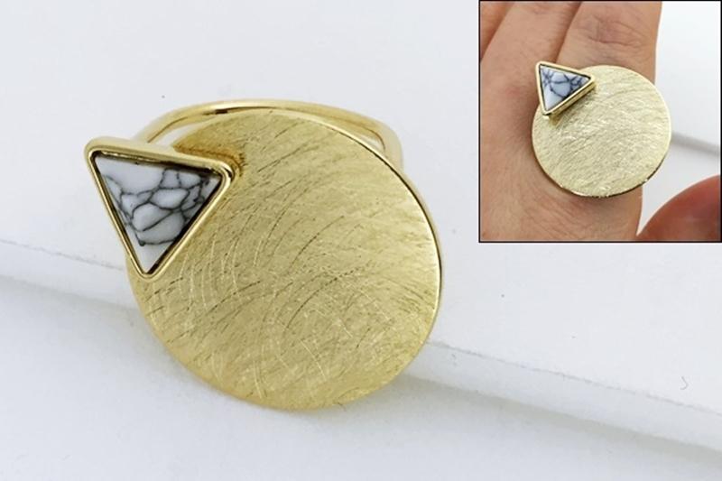 [오젤] 우아한 언발란스 커브 하울라이트 원석 신주 반지