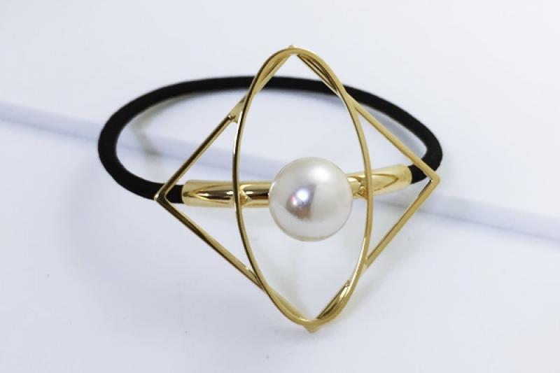 [Ozel] Feminine Glossy Brass Pearl Jewelry